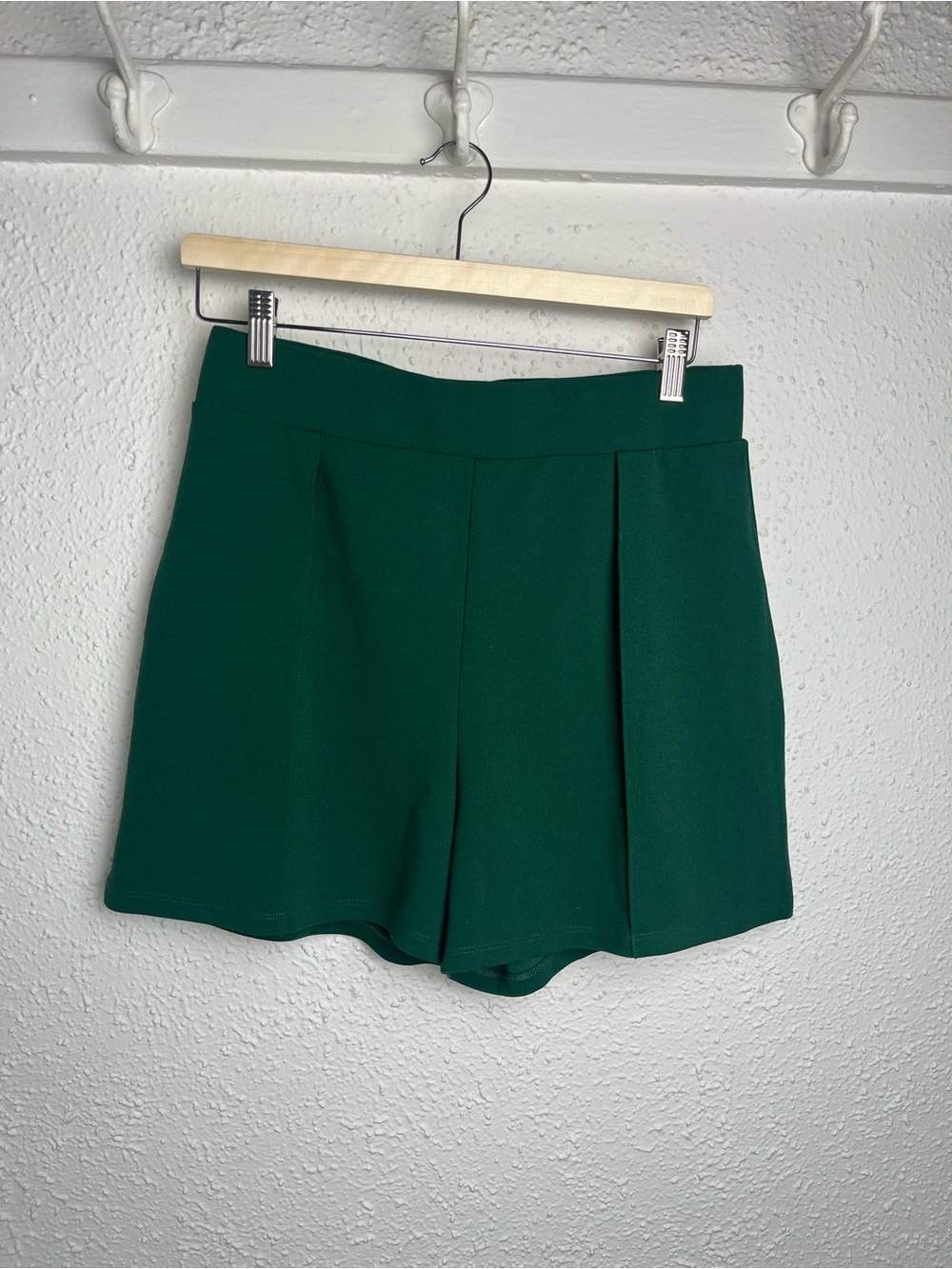 H&M Emerald Green Tailored Shorts